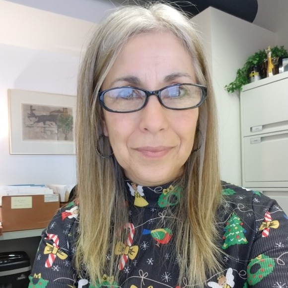 Profile Picture of Sandy Hurdle powgnas (@skpowgnas) on Poshmark