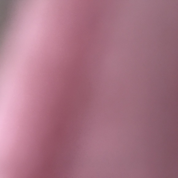 Profile Picture of Itzel Herrera (@itzelanah) on Poshmark