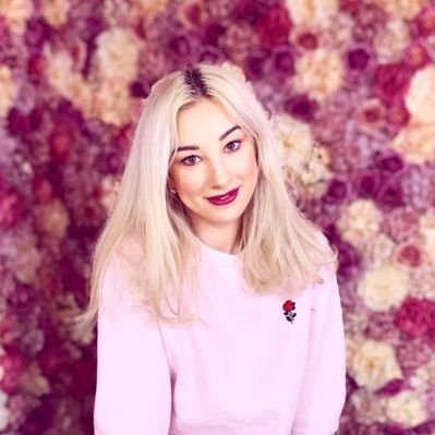 Profile Picture of Chloe Rees (@MissPinkChloe) on Twitter