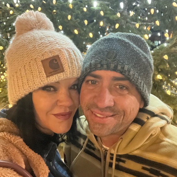 Profile Picture of Cheri Boals (@cherisells7) on Poshmark