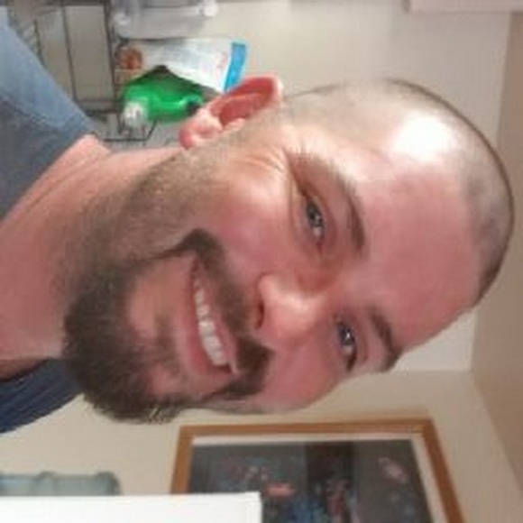 Profile Picture of Paul Coomes (@paulatobm) on Poshmark