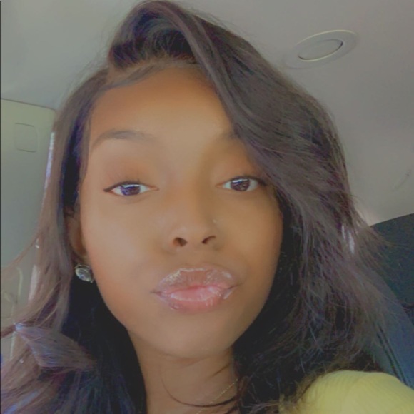 Profile Picture of Jasmine Singleton (@_flashyjas_) on Poshmark