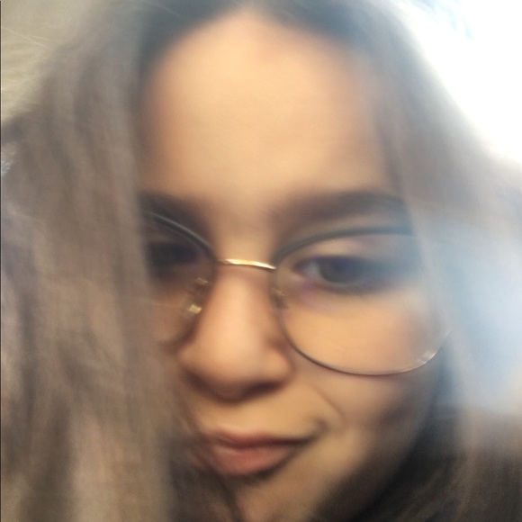 Profile Picture of Nola Sirigos (@nolarbear12335) on Poshmark