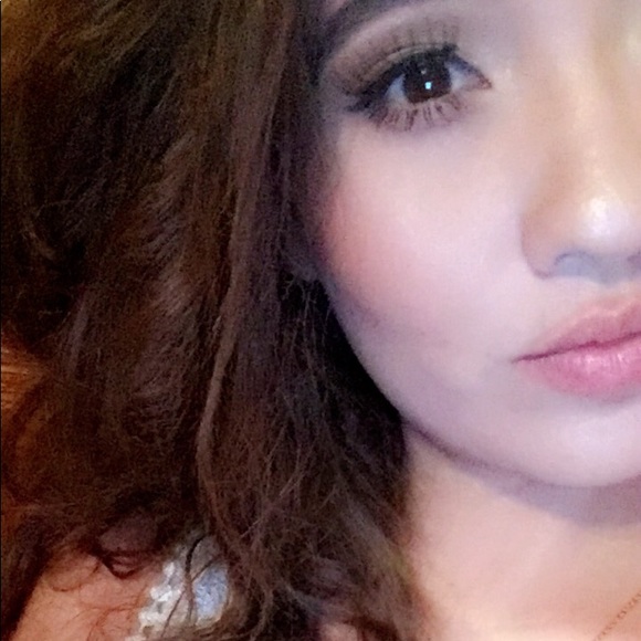 Profile Picture of Ashley Kothmann (@ashleeymareee) on Poshmark