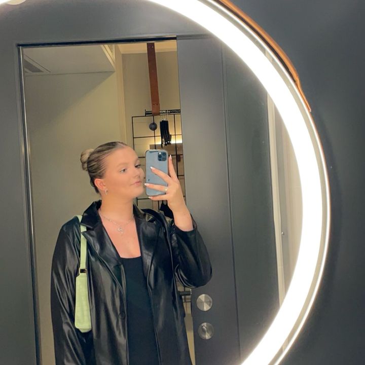 Profile Picture of Lucy Davey (@lucydaveyxox) on Tiktok