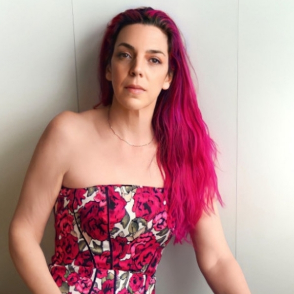 Profile Picture of Vanessa Dipierro (@vanessad215) on Poshmark