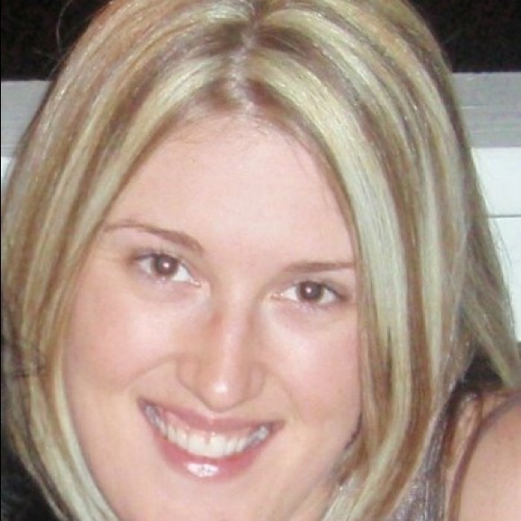 Profile Picture of Susan Swiech (@skcoleman1030) on Poshmark