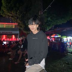 Profile Picture of Mark (@markblu) on Tiktok