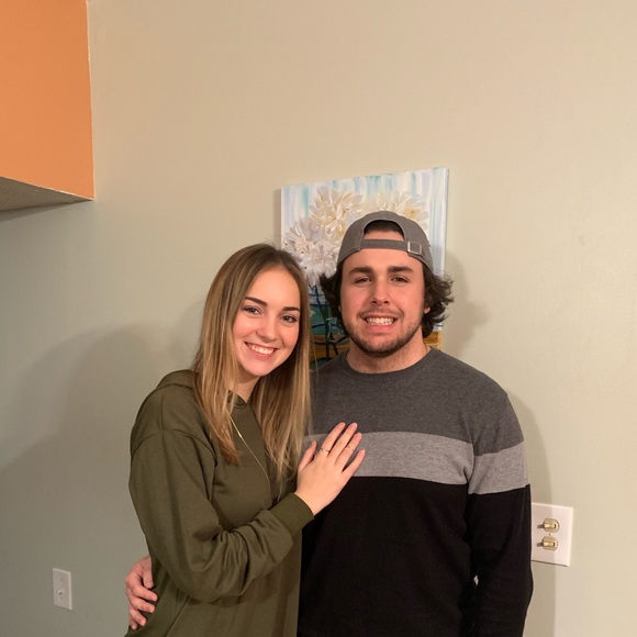 Profile Picture of Justin Yarina (@justinyarina) on Poshmark