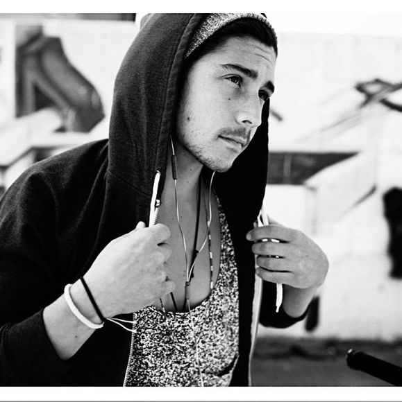 Profile Picture of Mike Saavedra (@radbmx86) on Poshmark