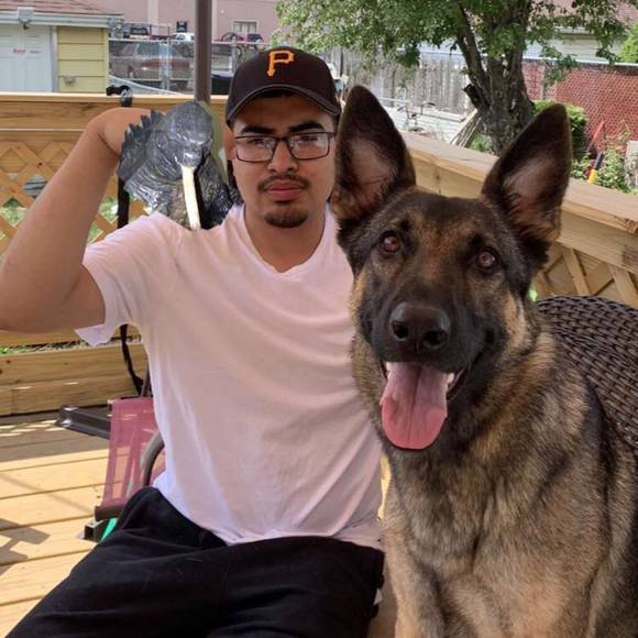 Profile Picture of Magdaleno Aldama (@mags3636) on Poshmark