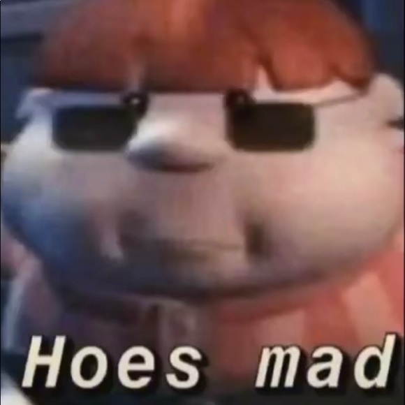 Profile Picture of Clarissa Corral (@clariss_uhh) on Poshmark