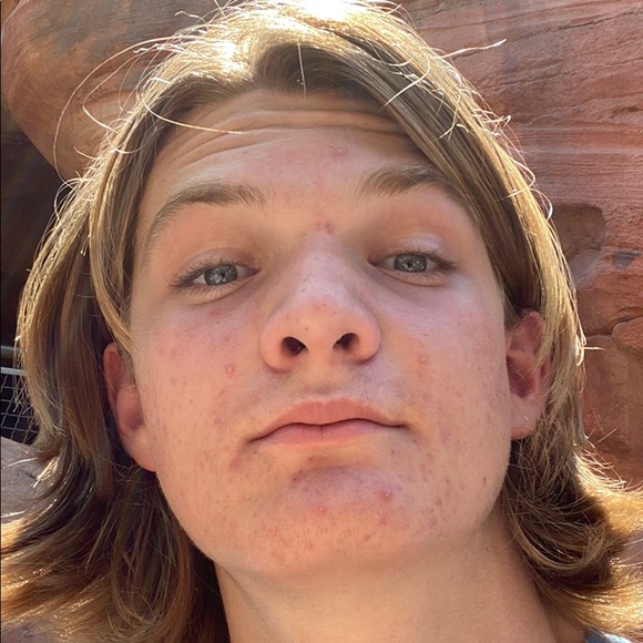 Profile Picture of Ian Chambers (@ianchambers223) on Poshmark