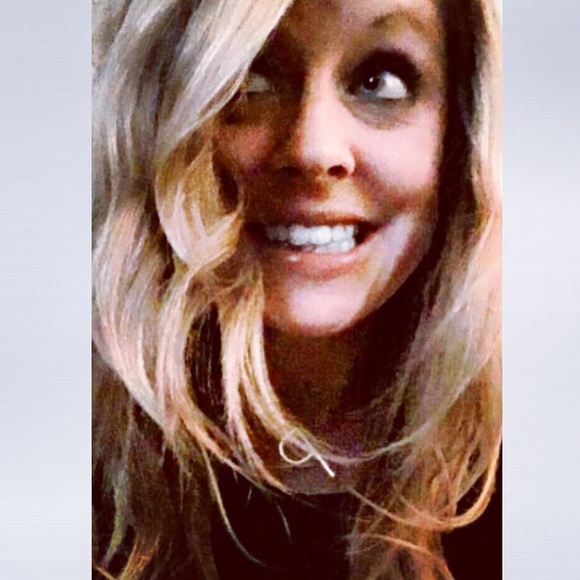 Profile Picture of Meg Sterback (@megallidon) on Poshmark