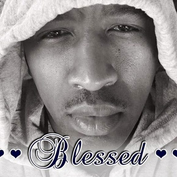 Profile Picture of Kenneth Whitaker (@kennethdaha) on Poshmark