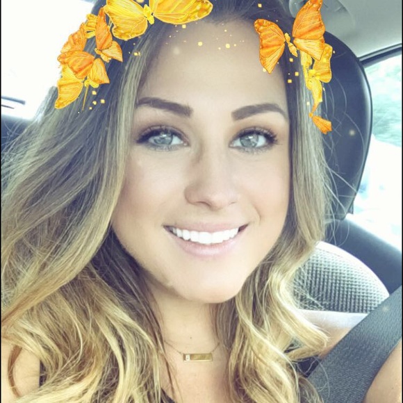 Profile Picture of Brooke Meldrum (@brookem007) on Poshmark