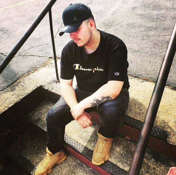 Profile Picture of Sam Arroyo jr. (@sams411) on Poshmark