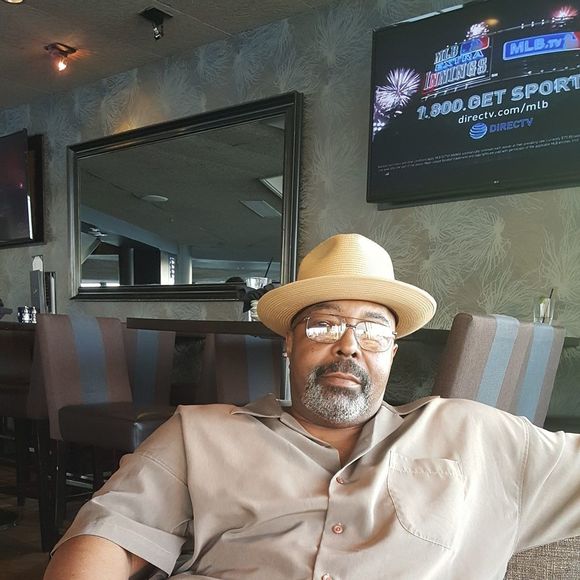 Derek Nobles - Poshmark Profile Picture of Derek Nobles (@derek_nobles) on Poshmark