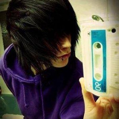 Profile Picture of Anhony Biersack (@AnthonyAnhony) on Twitter