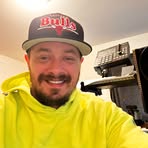 Jeremy Swinney - Facebook Profile Picture of Jeremy Swinney (@Jeremy-Swinney) on Facebook