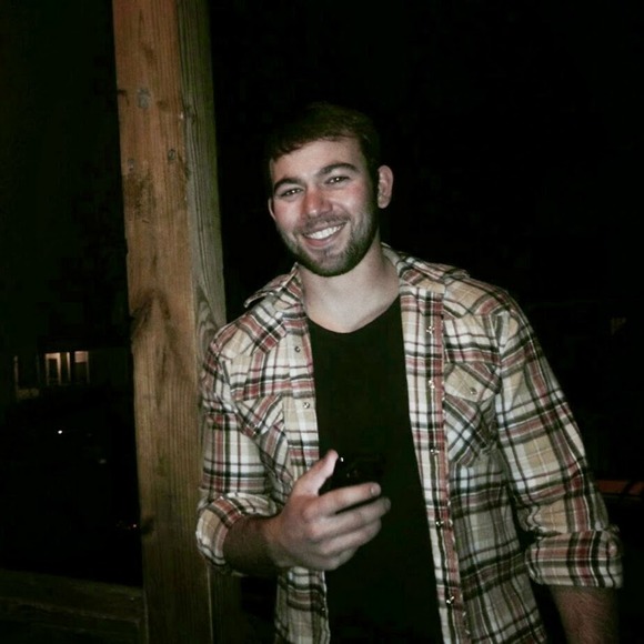 Profile Picture of Slade Ranke (@rightbar) on Poshmark