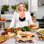 Profile Picture of Busty Kitchen- Robin Sacks (@bustykitchen) on Instagram
