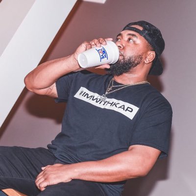 Profile Picture of Mr. Dick M. Down (@mrmobley2u) on Twitter