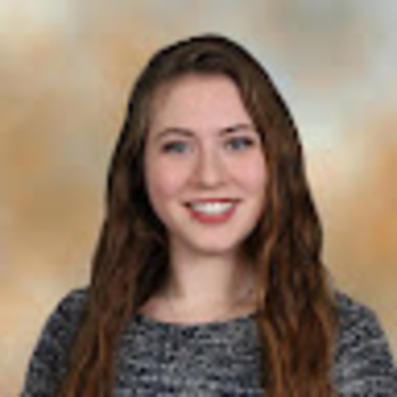 Profile Picture of Hannah Okonsky (@hokonsky) on Poshmark