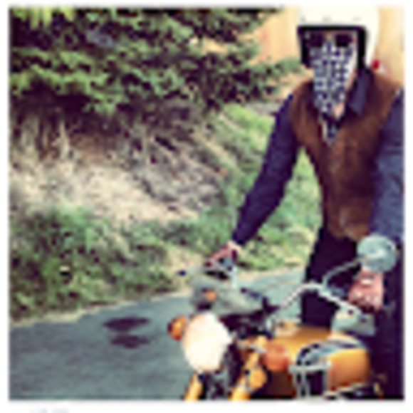 Profile Picture of Clint Hunt (@clinthunt) on Poshmark