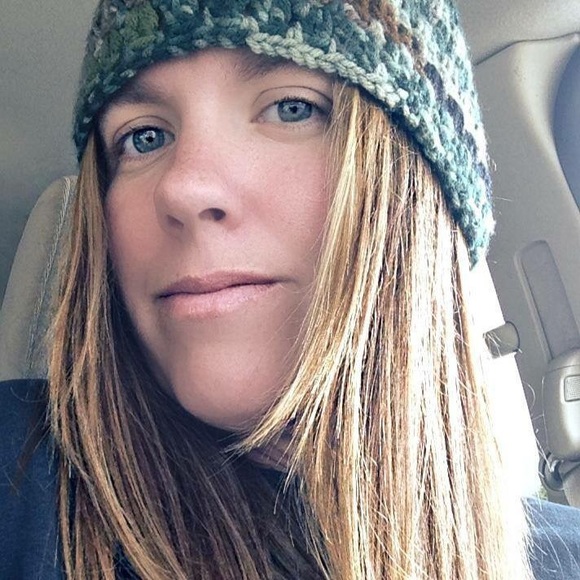 Profile Picture of Shellena Carter (@scarter330) on Poshmark