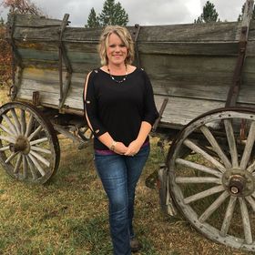 Profile Picture of Alecia Hart (@aahoffman) on Pinterest