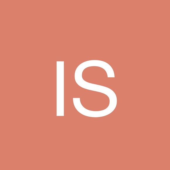 Profile Picture of Ish Singh (@ishpy94) on Poshmark