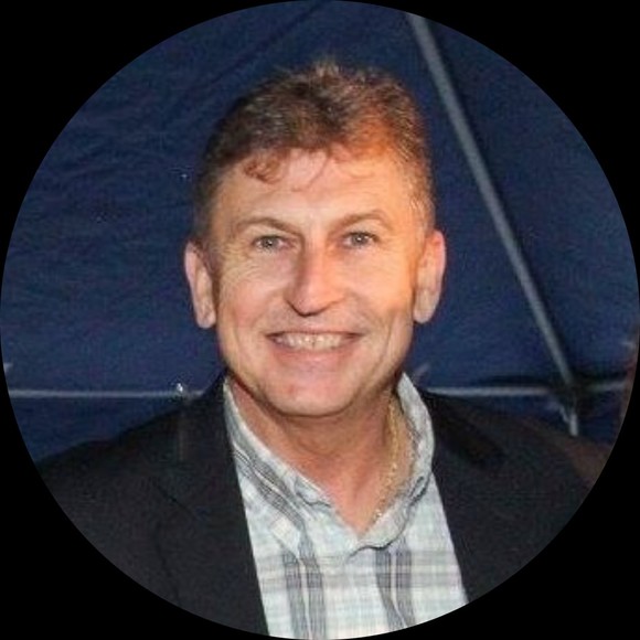 Profile Picture of Freddy Howell (@freddyhowell) on Poshmark