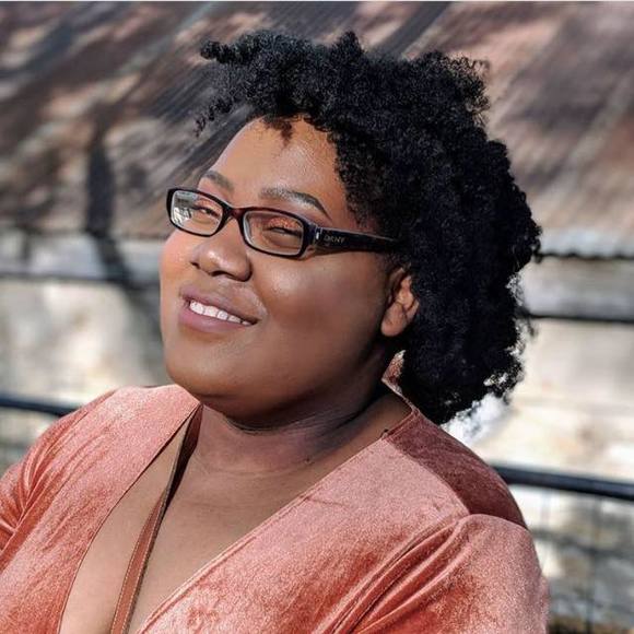 Profile Picture of Cristen Williams (@cwilliams2523) on Poshmark