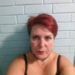 Profile Picture of michelle pearce (@slishlamog) on Instagram