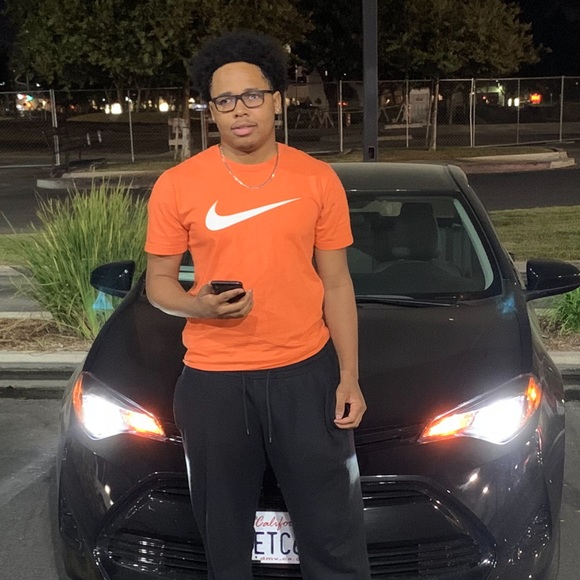 Profile Picture of Stanley Clay-roby (@stangt58) on Poshmark