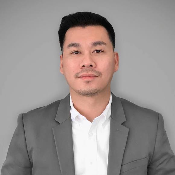 Profile Picture of Kenneth So (@kennethso) on Poshmark