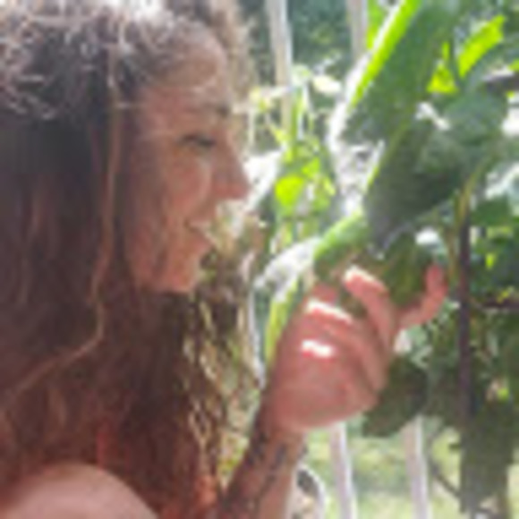 Profile Picture of Dana Meschisi (@fsuskeezy) on Poshmark