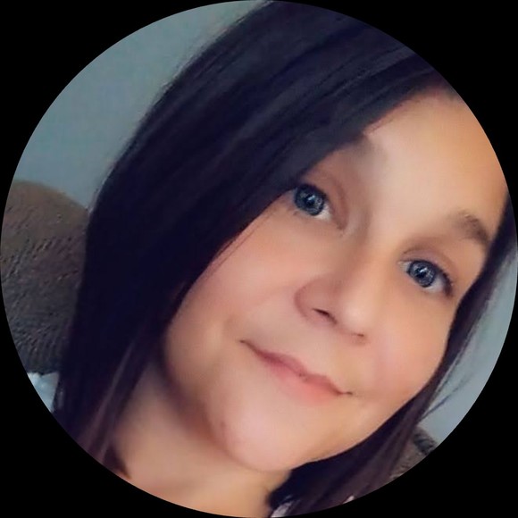 Brittany Thurmond - Poshmark Profile Picture of Brittany Thurmond (@brittanyt498) on Poshmark