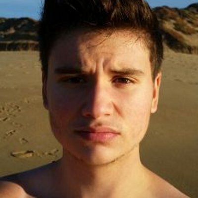 Profile Picture of Devin Dunn (@TheVampPhoenix) on Twitter