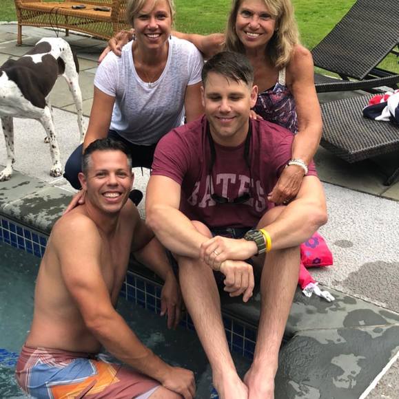 Profile Picture of Lin Zurell (@linzurl) on Poshmark