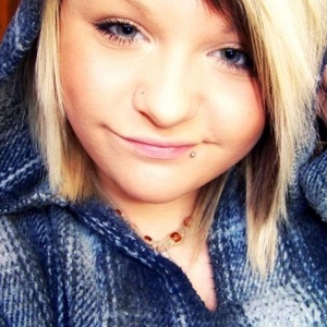 Profile Picture of Sammi Englert (@acdcandmetallica) on Myspace