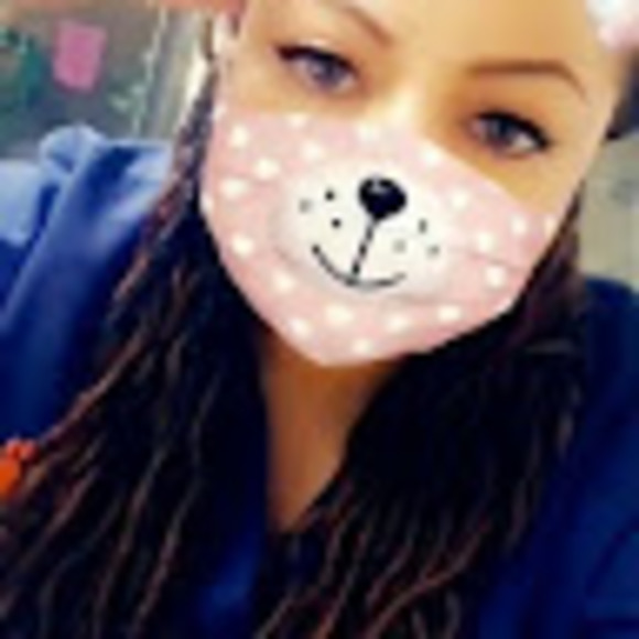 Profile Picture of Dr. kelz Sambolín (@sambolindvm) on Poshmark