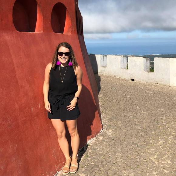 Profile Picture of Zoe Bernbaum (@zoeblaie) on Poshmark