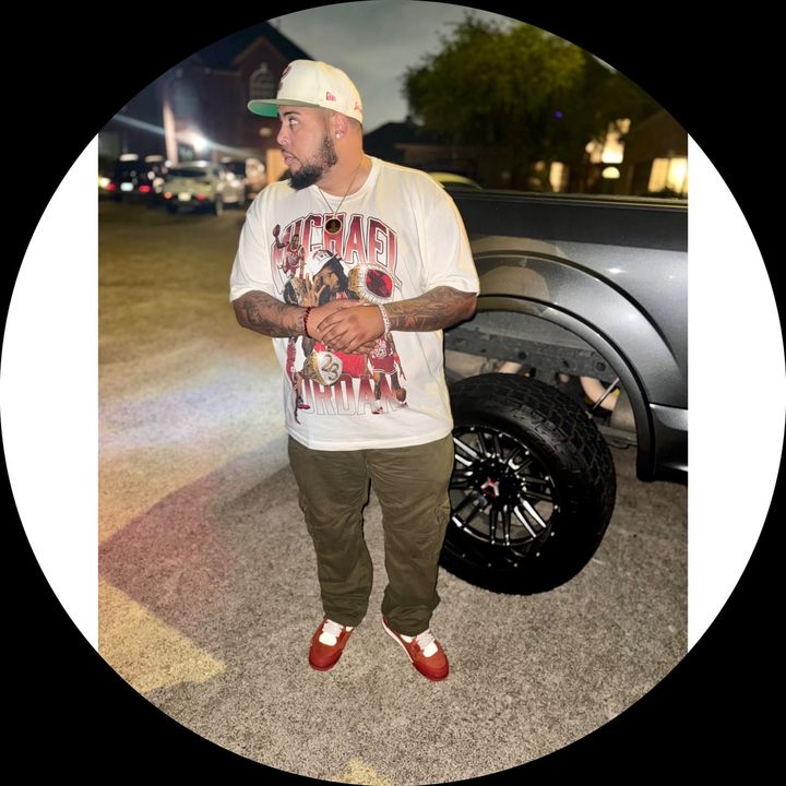 Profile Picture of Julian Enlow (@roadrunnajuju) on Tiktok