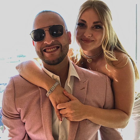 Profile Picture of Danny Olarte (@dolarte11) on Poshmark