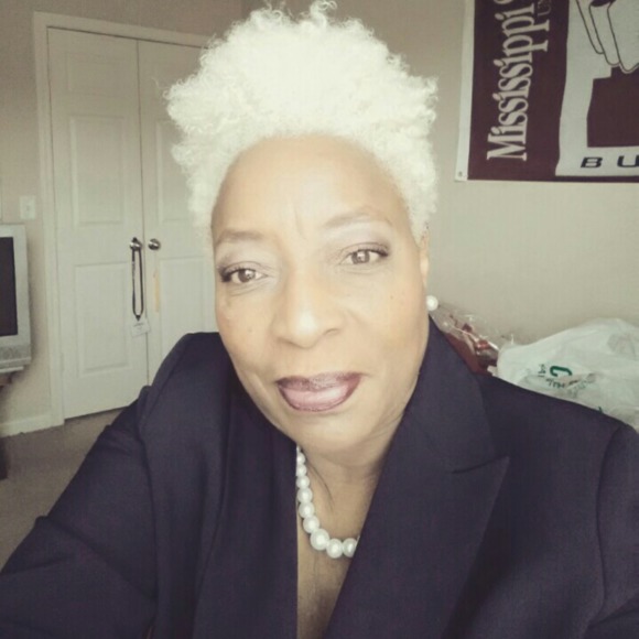 Profile Picture of Earleen Young (@apostleeyoung) on Poshmark