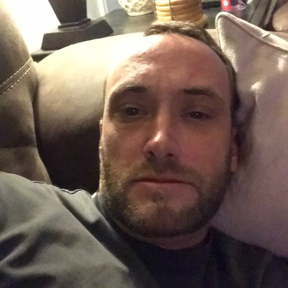 Profile Picture of Jason Burdge (@jburdge83) on Poshmark