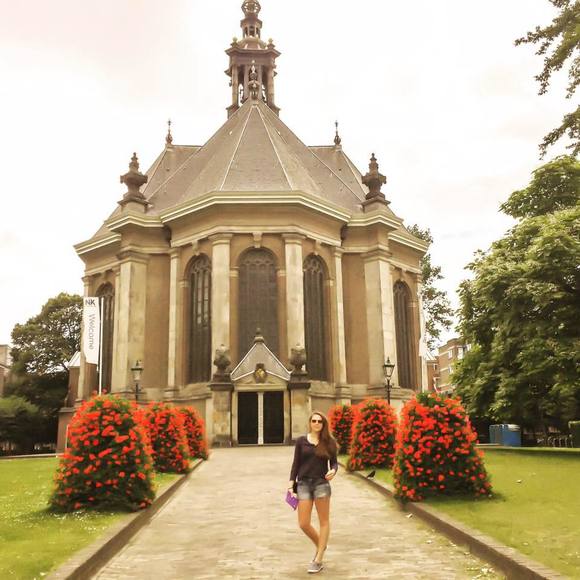 Profile Picture of Eulie Euls (@euls) on Poshmark