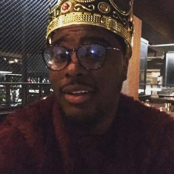 Profile Picture of Jordan Telfare (@j_telfare) on Poshmark